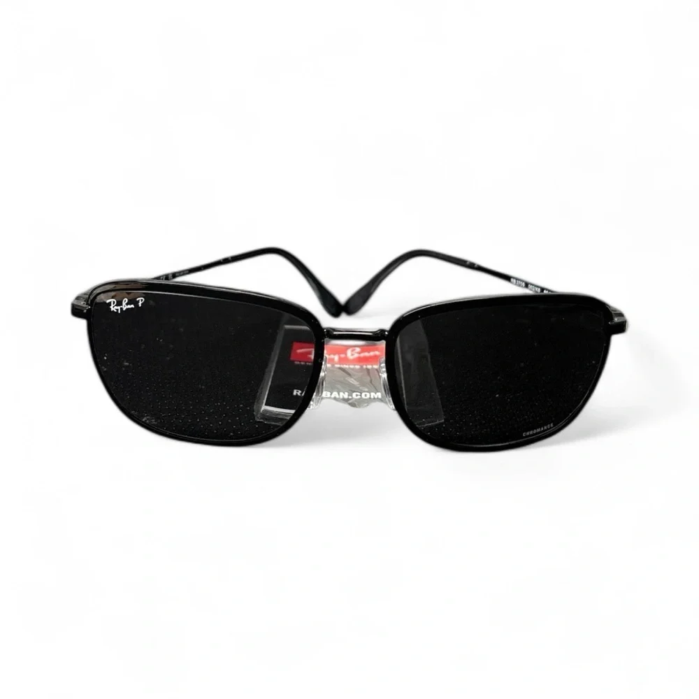 Ray-Ban Classic Black Sunglasses with Case
